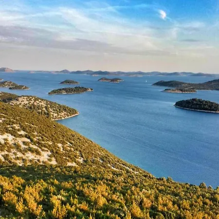 Nyaraló In Dalmatia Near Krka Np