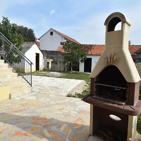 In Dalmatia Near Krka Np Holiday home