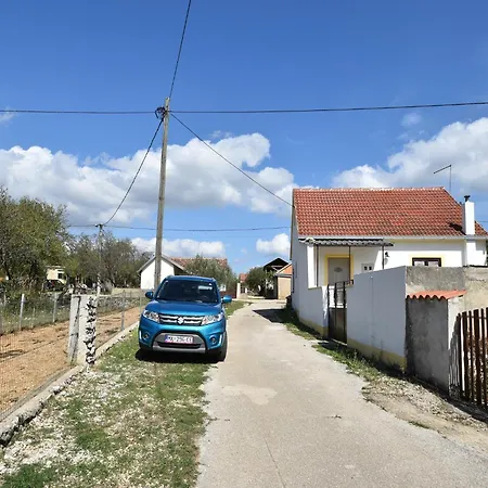 Dom wakacyjny In Dalmatia Near Krka Np *